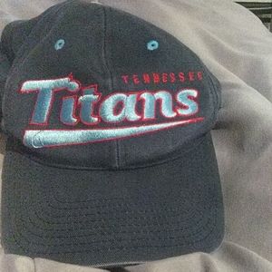 Tennessee "Titans"hat $28 1 sz +free white hat.